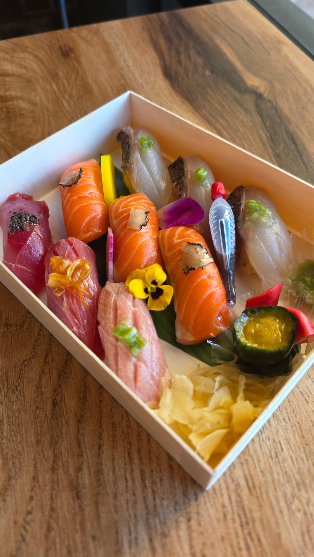 Omakase Combo Box #3 (Bluefin, King Salmon, Japanese Snapper)