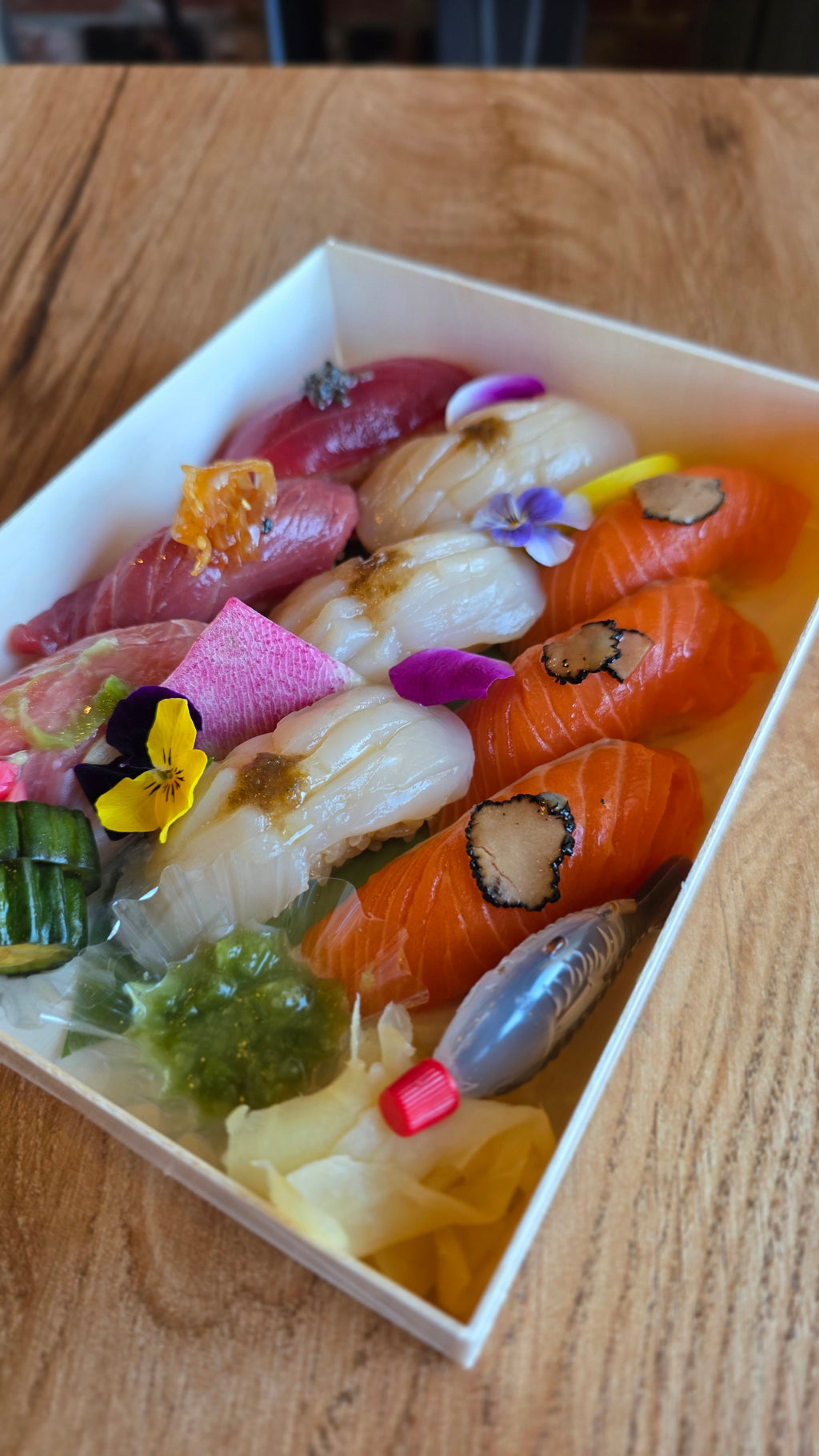 Omakase Combo Box #2 (Bluefin, King Salmon, Hokkaido Scallops)
