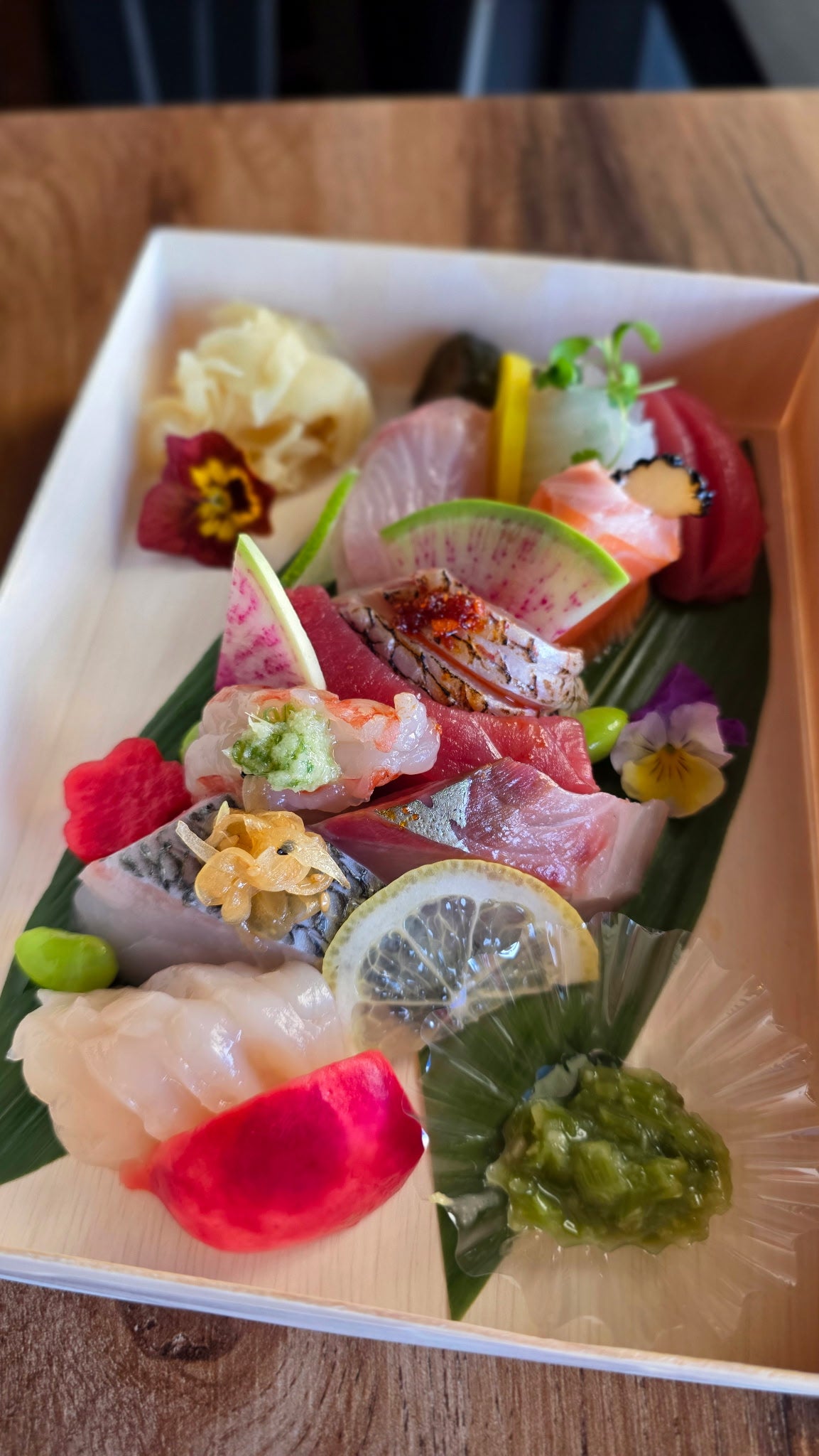 Omakase Sashimi (Chef's Choice) - 10 pieces